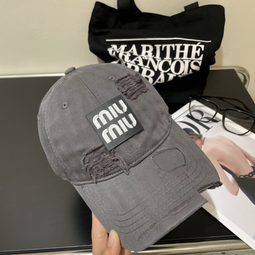 Miu Miu Caps